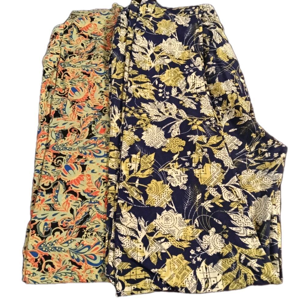 Lot Of Two Lularoe Leggings Tall And Curvy Buttery Soft